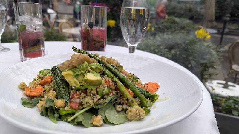 Bryant Park Grill restaurant in New York - photo 4
