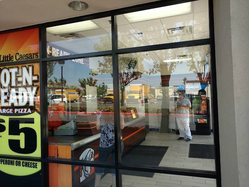 Little Caesars Pizza restaurant in Rancho Cucamonga - photo 5