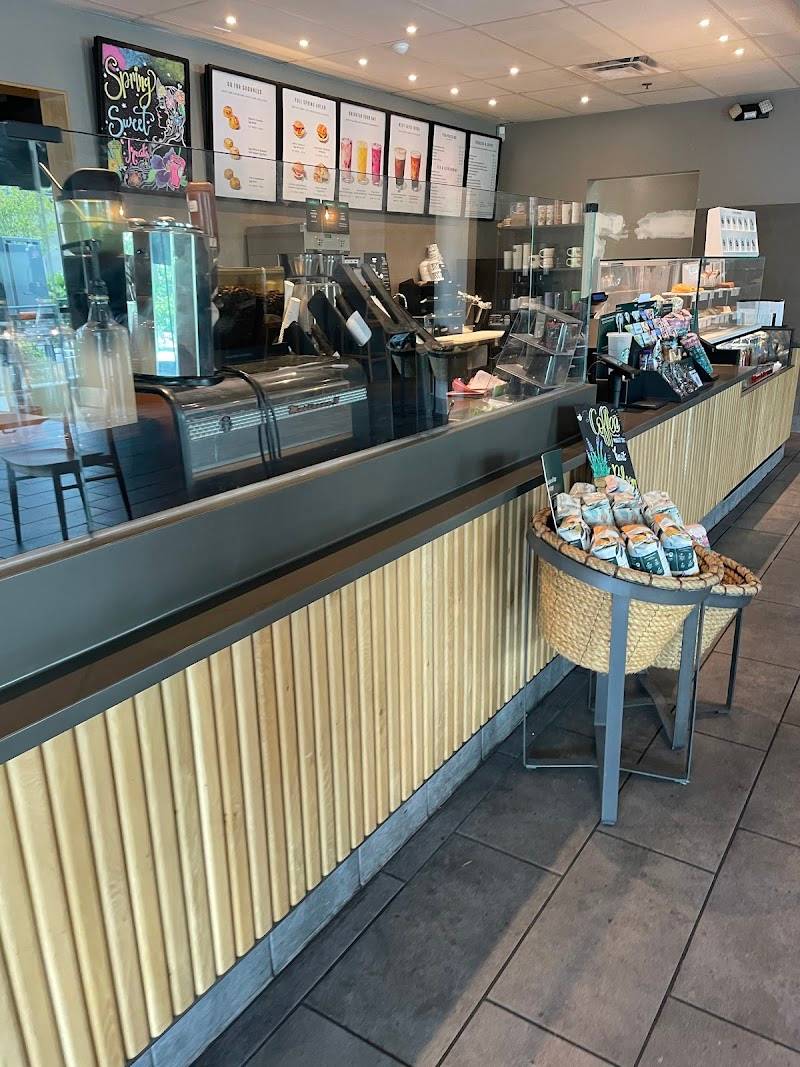 Starbucks restaurant in Rancho Cucamonga - photo 3