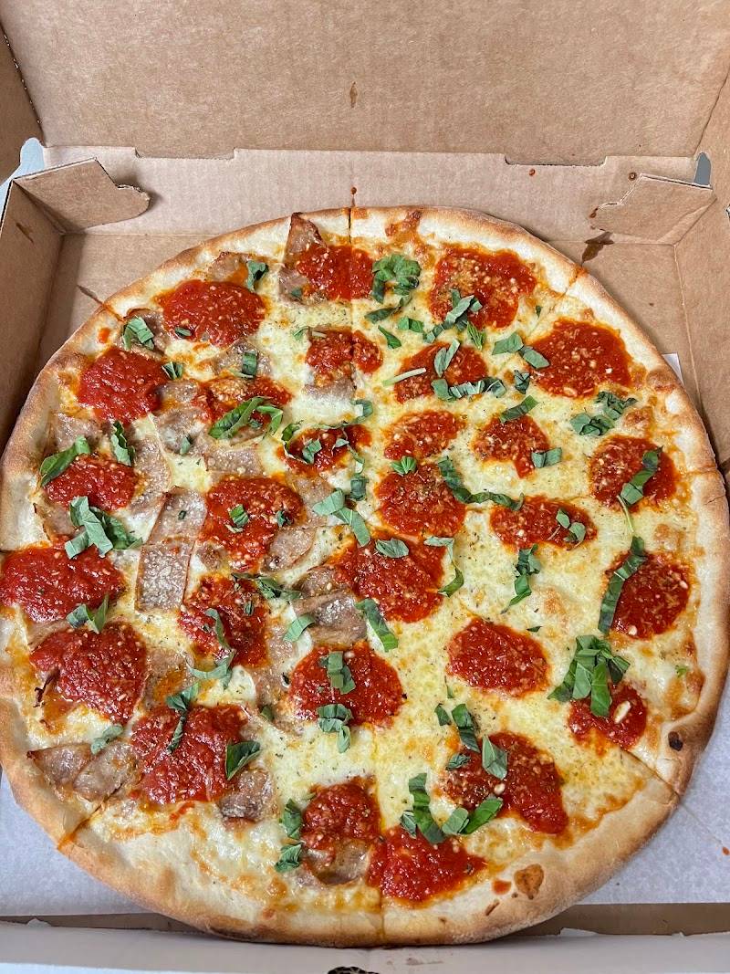 Mama Rosa Pizza and Pasta restaurant in Rutherford - photo 3