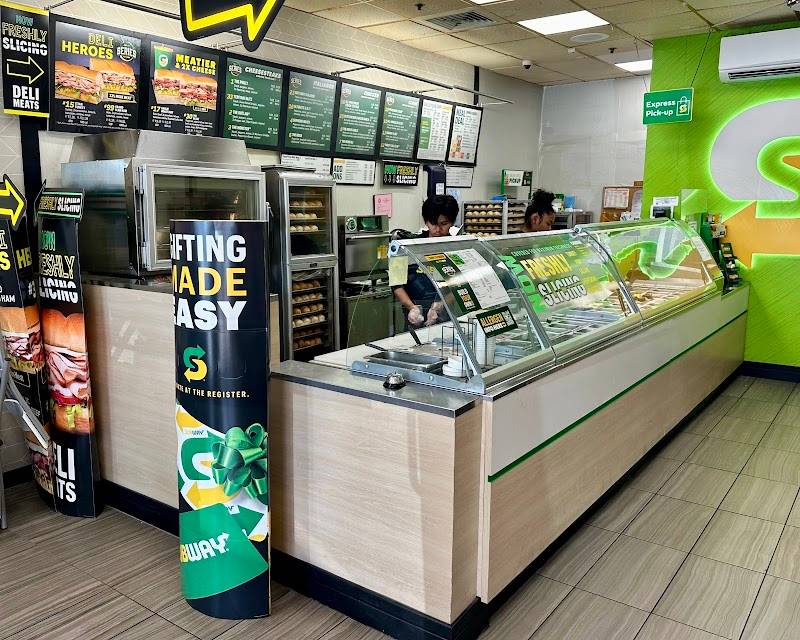 Subway restaurant in Kapolei - photo 2