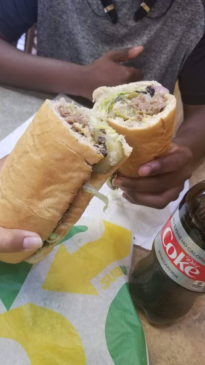 Subway restaurant in Kapolei - photo 3