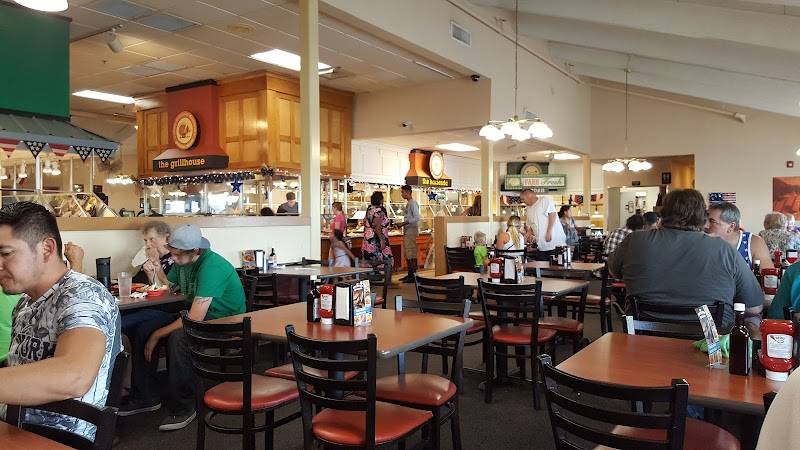 Golden Corral Buffet & Grill restaurant in Spokane - photo 3