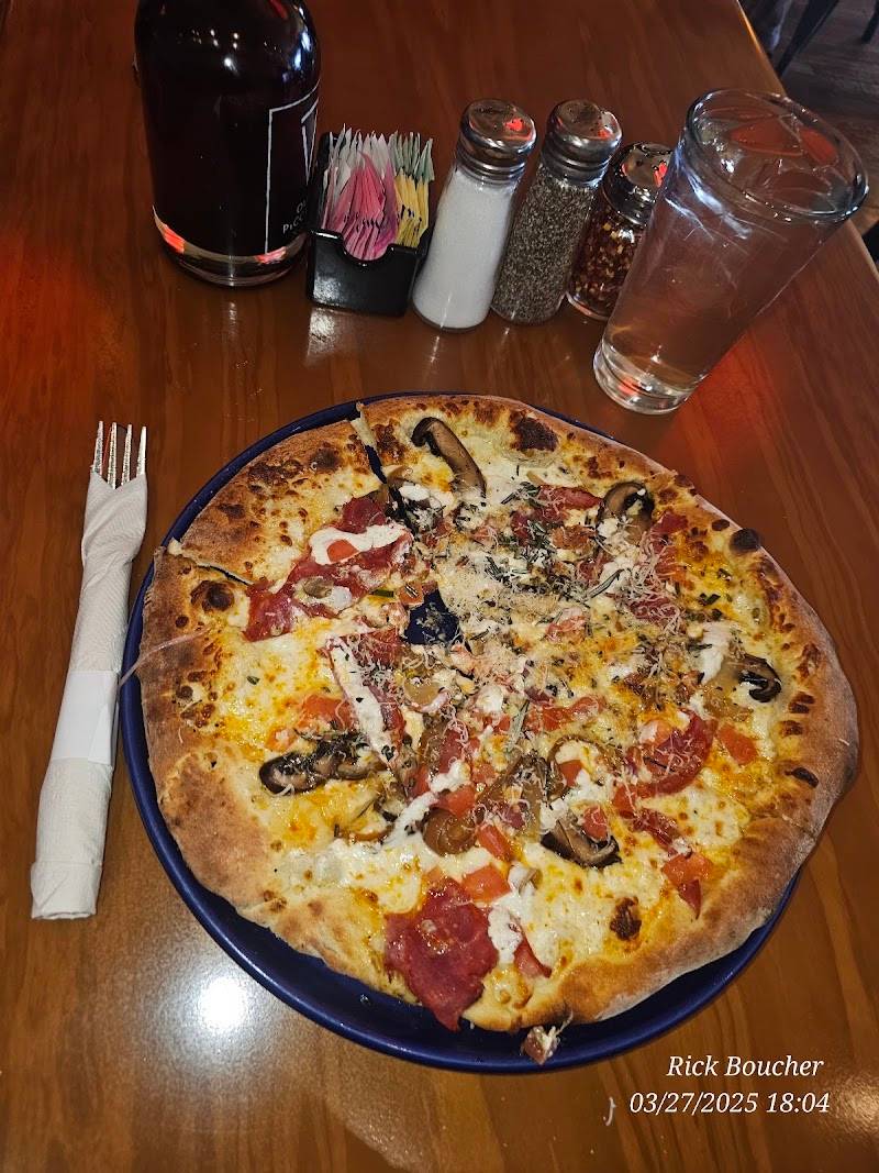 Il Vicino Wood Oven Pizza restaurant in Albuquerque - photo 2