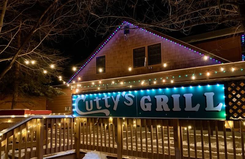 Cutty's Bar & Grill restaurant in Jackson - photo 3