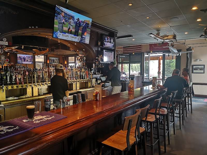Sidewinders American Grill restaurant in Jackson - photo 3