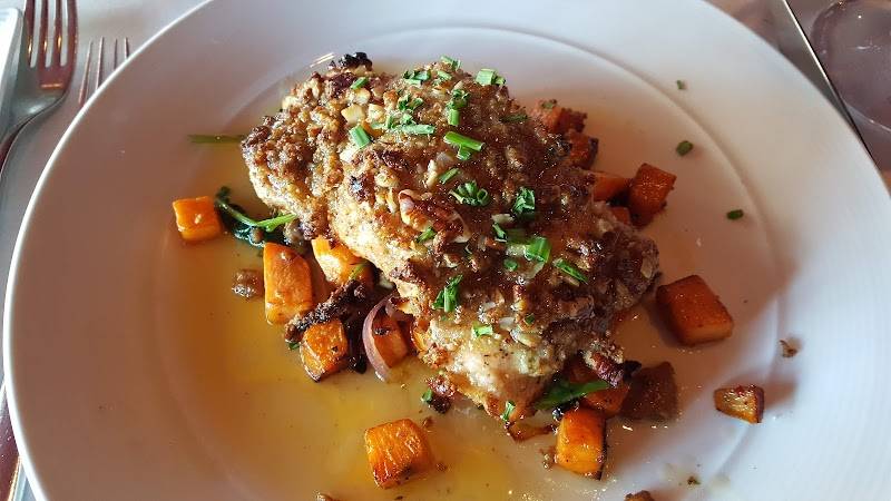 Bacchus Wine Bar & Restaurant restaurant in Buffalo - photo 2
