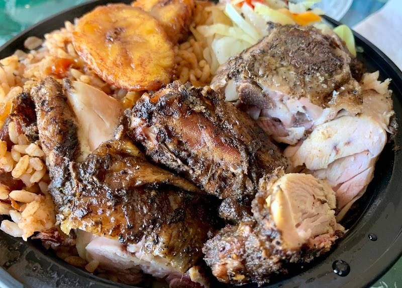 Betta Taste Caribbean Kitchen restaurant in Hackensack - photo 4
