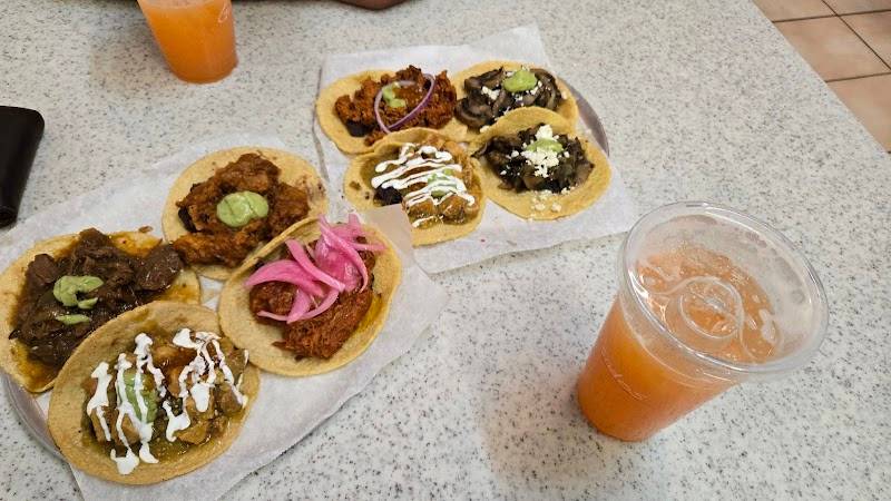 Guisados restaurant in Los Angeles - photo 3