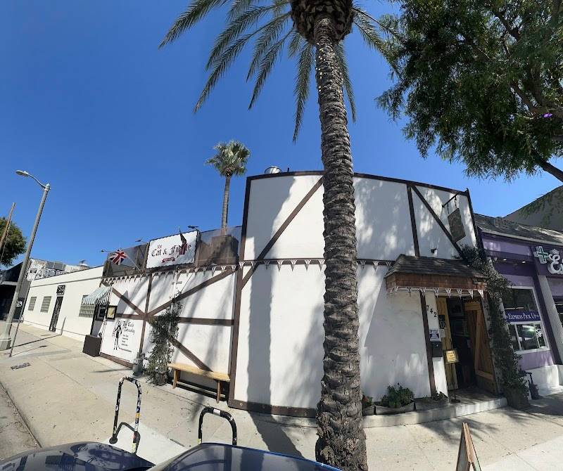 The Cat & Fiddle Pub & Restaurant restaurant in West Hollywood - photo 4