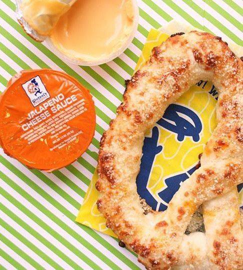 Wetzel's Pretzels restaurant in National City - photo 2