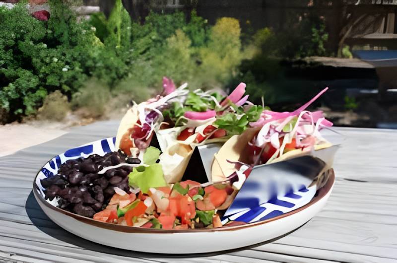 Bad Boy Burrito restaurant in Islamorada - photo 2