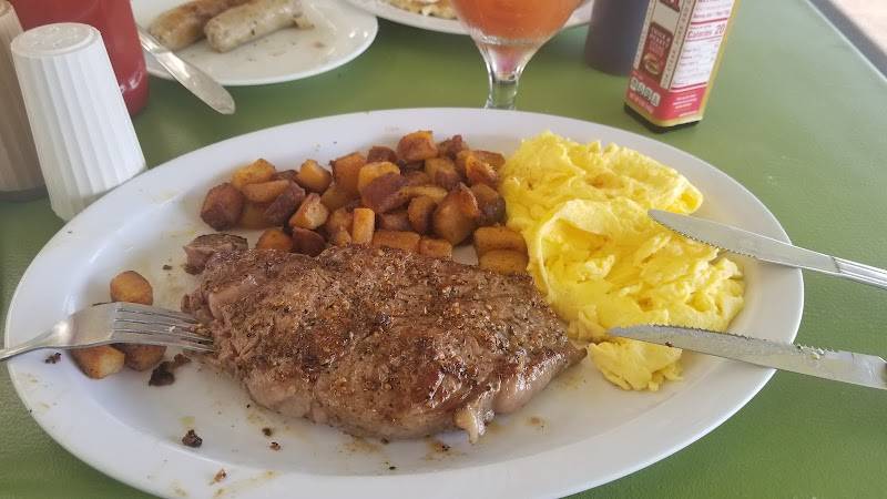 Katie's 33rd Street Cafe restaurant in Virginia Beach - photo 2