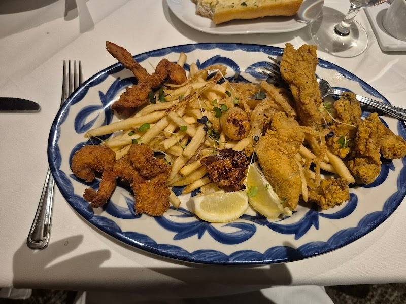 Willie G's Seafood restaurant in Houston - photo 3