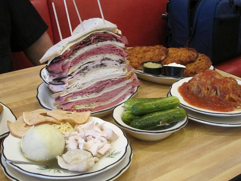 Kenny & Ziggy's New York Delicatessen restaurant in Houston - photo 3
