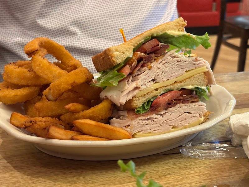 Kenny & Ziggy's New York Delicatessen restaurant in Houston - photo 5