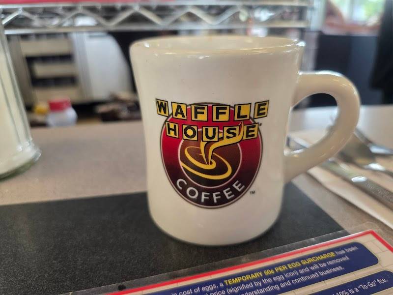 Waffle House restaurant in Houston - photo 3
