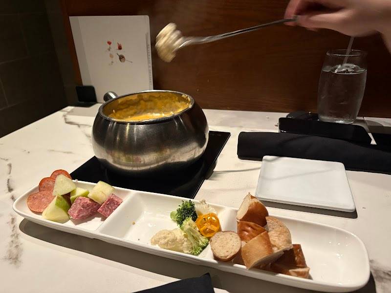 Melting Pot restaurant in Houston - photo 4