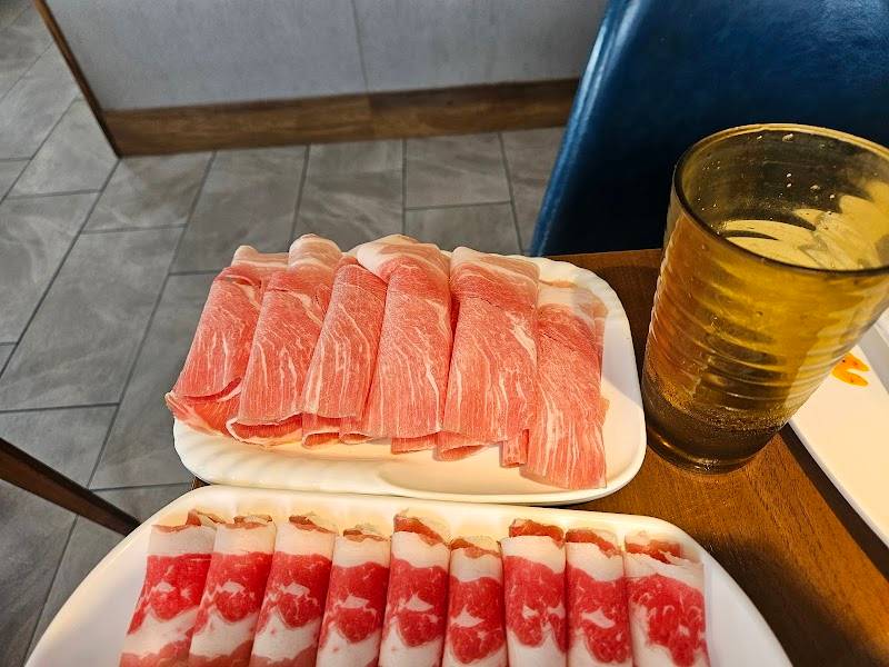 Happy Lamb Hot Pot restaurant in Houston - photo 3