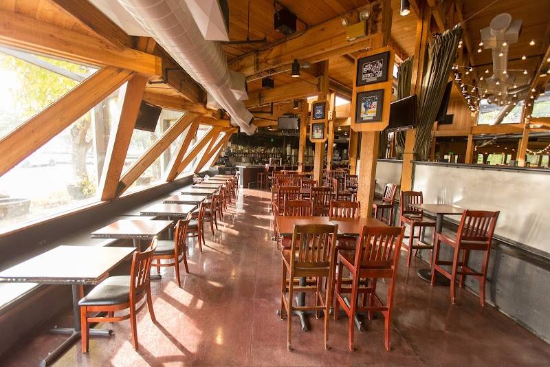 Laughing Monk Brewing and Gastropub restaurant in Sunnyvale - photo 3