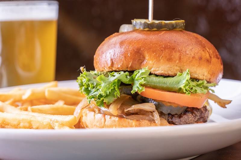 Riverside Clubhouse restaurant in Sacramento - photo 4