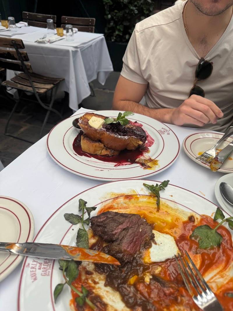 Waverly Inn restaurant in New York - photo 4