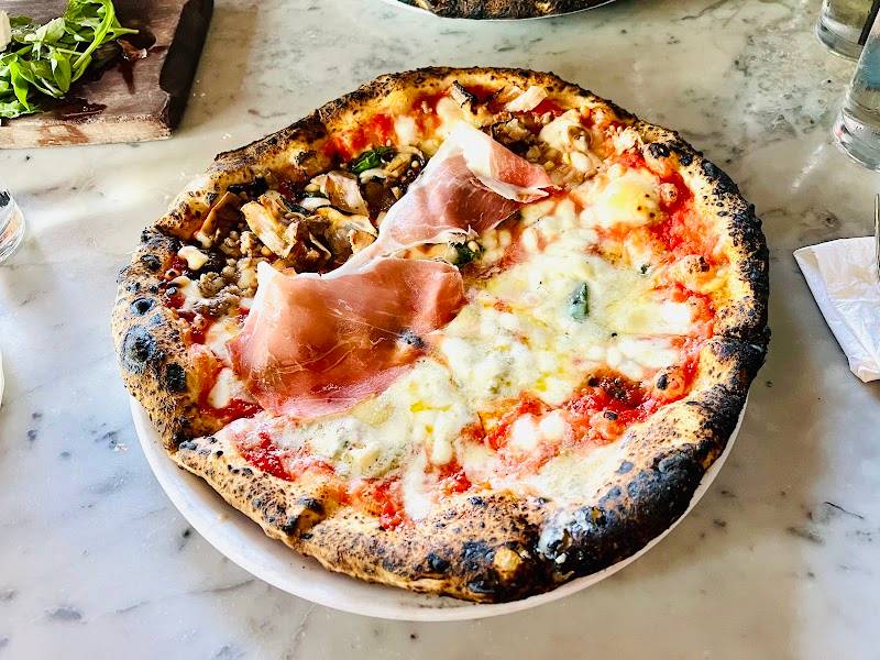 Settebello Pizzeria Napoletana restaurant in Henderson - photo 4