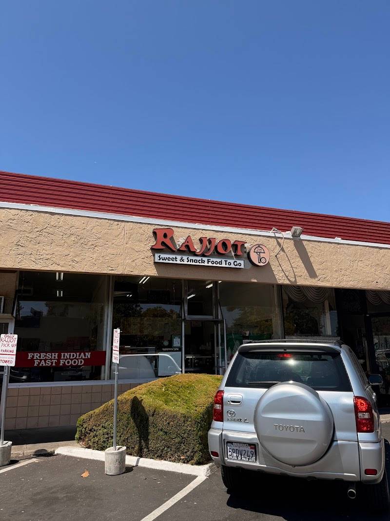 Rajjot Sweets & Snacks restaurant in Sunnyvale - photo 5