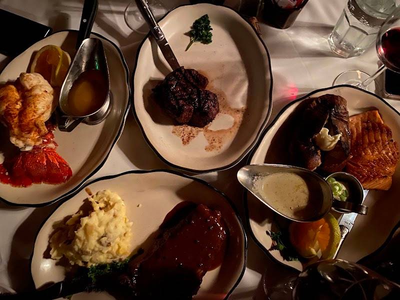 Taylor's Steak House restaurant in Los Angeles - photo 5