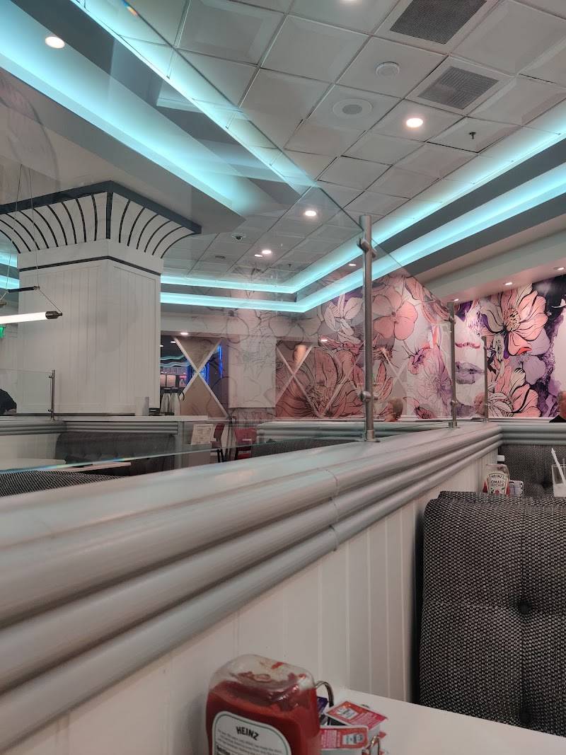 STRAT Café restaurant in Las Vegas - photo 5