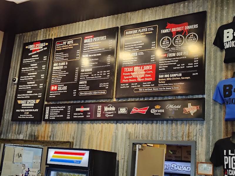 B&B Smokehouse restaurant in San Antonio - photo 5