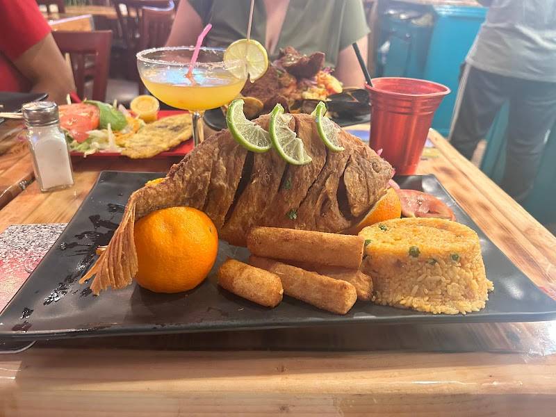 Sabor y Arte restaurant in Elizabeth - photo 5