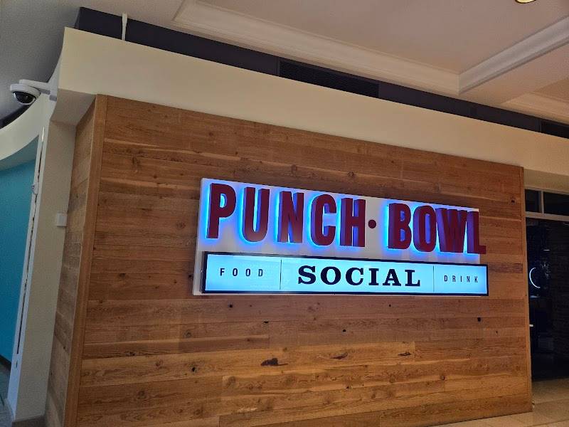 Punch Bowl Social restaurant in Portland - photo 5