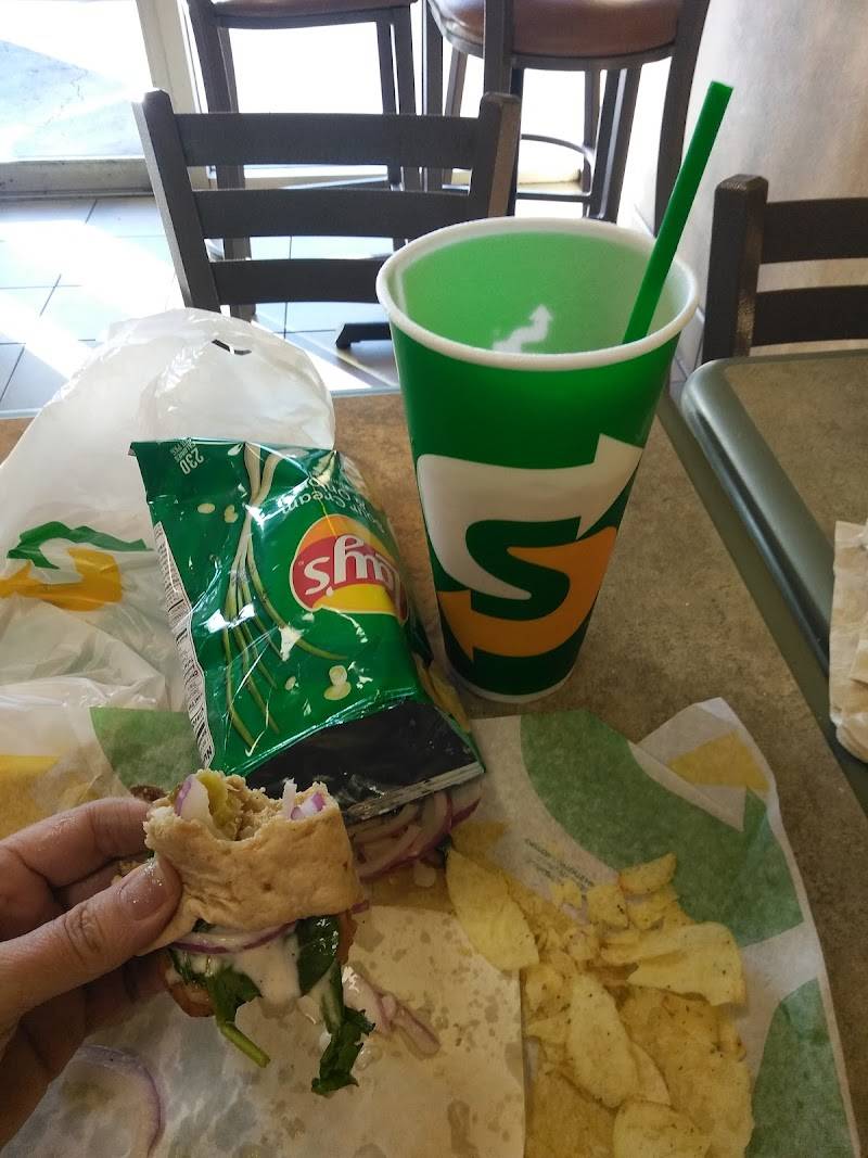 Subway 1843 restaurant in Tucson - photo 5