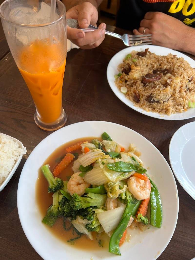 Five Stars Thai Restaurant restaurant in Union City - photo 3