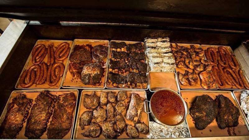Cooper's Old Time Pit Bar-B-Que restaurant in Fort Worth - photo 2