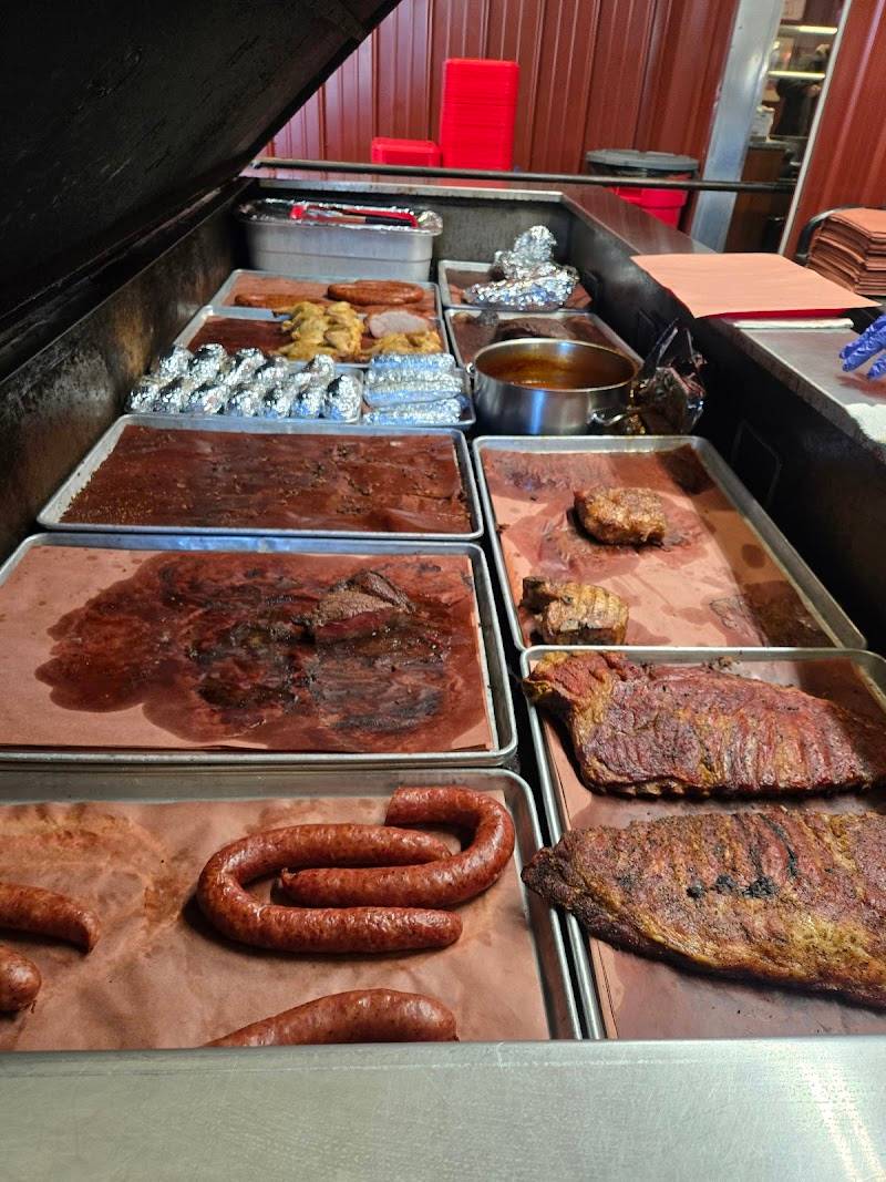 Cooper's Old Time Pit Bar-B-Que restaurant in Fort Worth - photo 4
