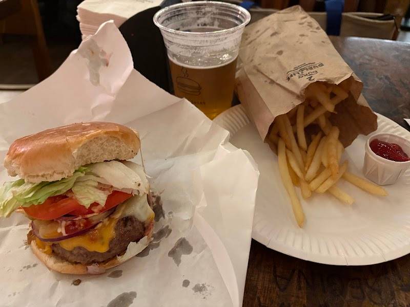 burger joint restaurant in New York - photo 3