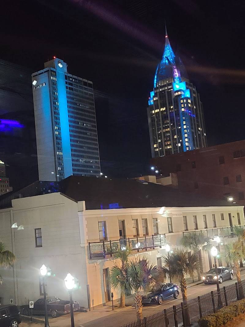 B-Bob's Downtown restaurant in Mobile - photo 3
