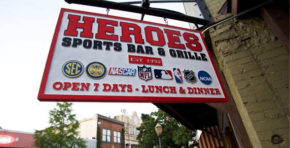 Heroes Sports Bar & Grille- Downtown restaurant in Mobile - photo 3