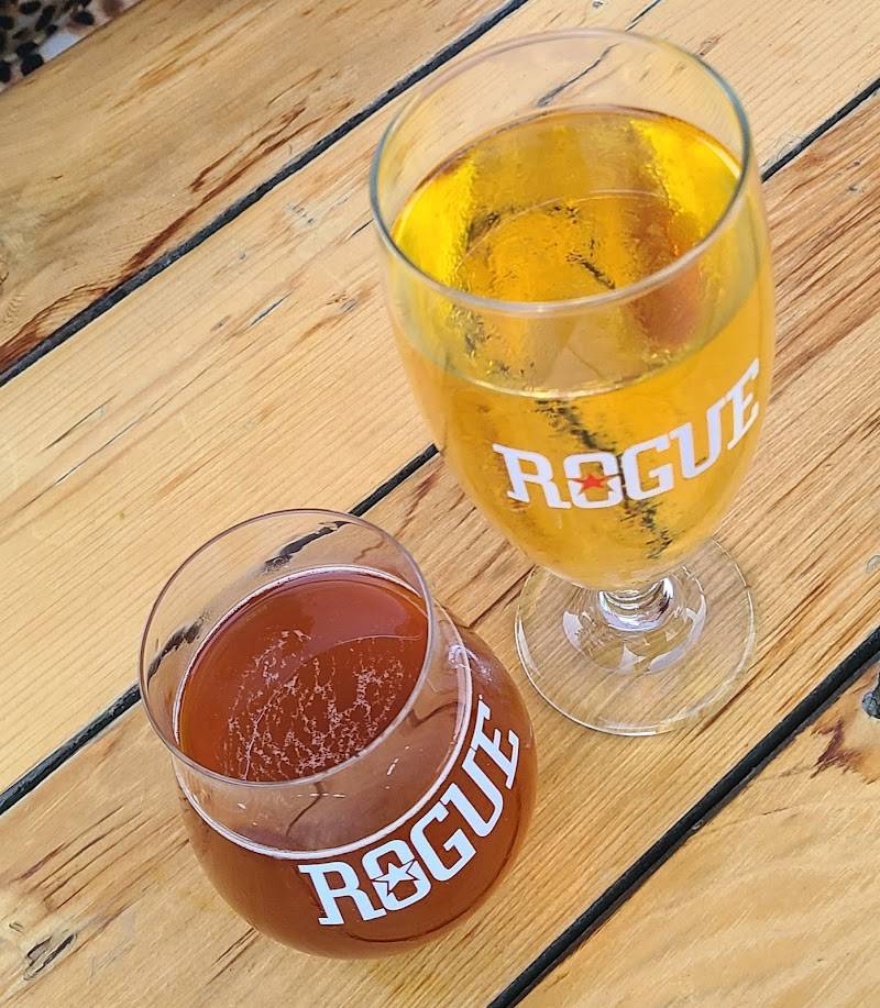 Rogue Portland Public House restaurant in Portland - photo 2