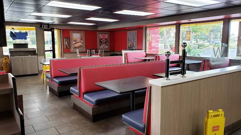 Wienerschnitzel restaurant in Stockton - photo 4
