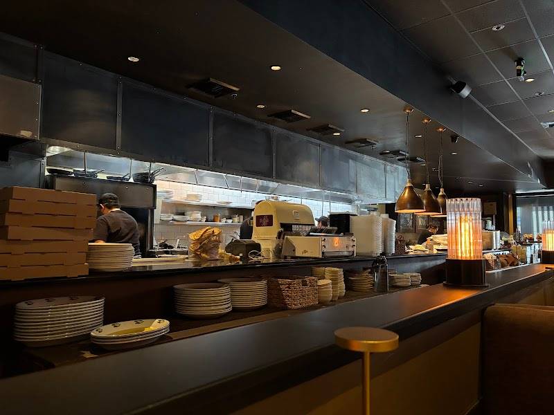 Market Tavern restaurant in Stockton - photo 2