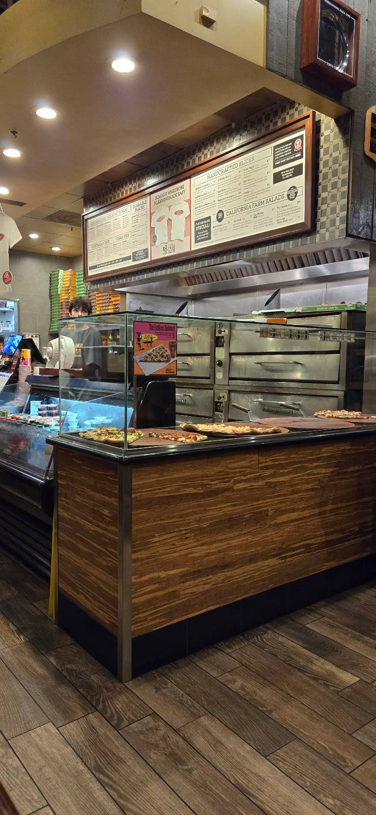 Pizza My Heart restaurant in Los Gatos - photo 4