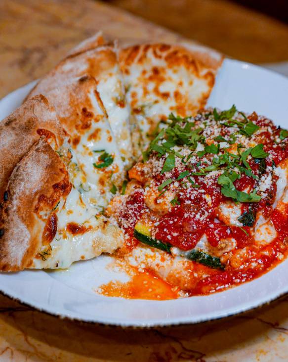 Willow Street Wood-Fired Pizza restaurant in Los Gatos - photo 2