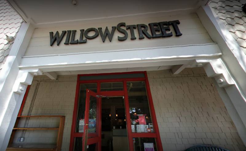 Willow Street Wood-Fired Pizza restaurant in Los Gatos - photo 4