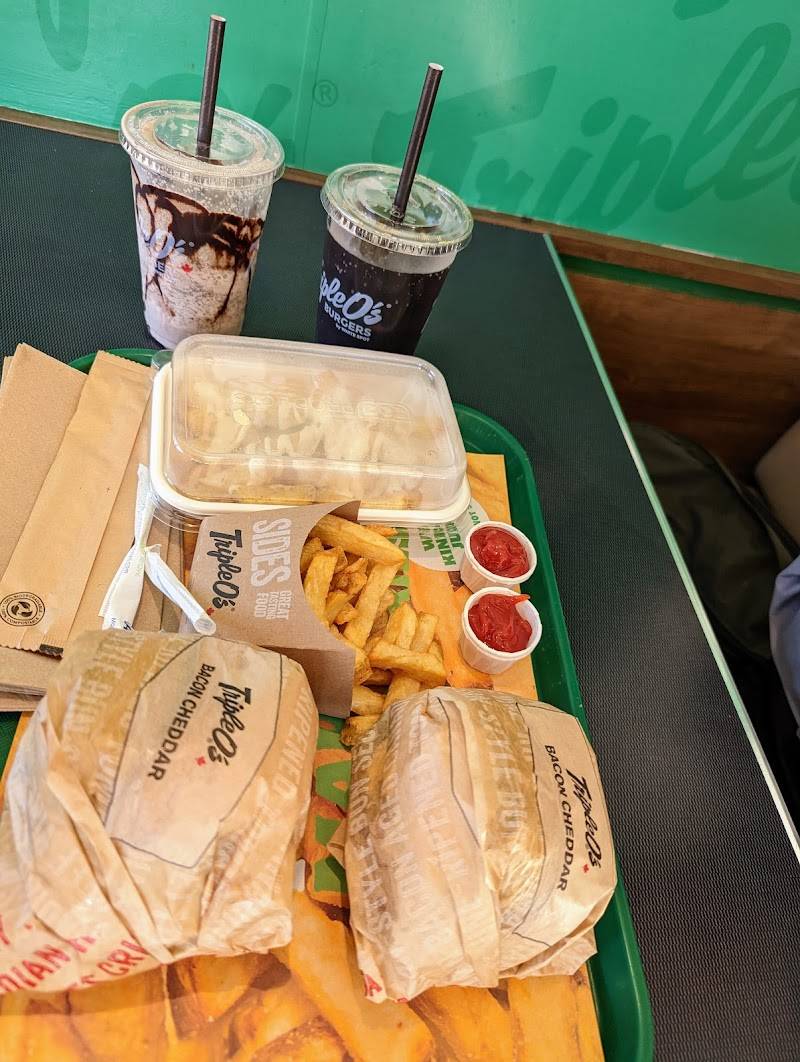 Triple O's restaurant in Vancouver - photo 2