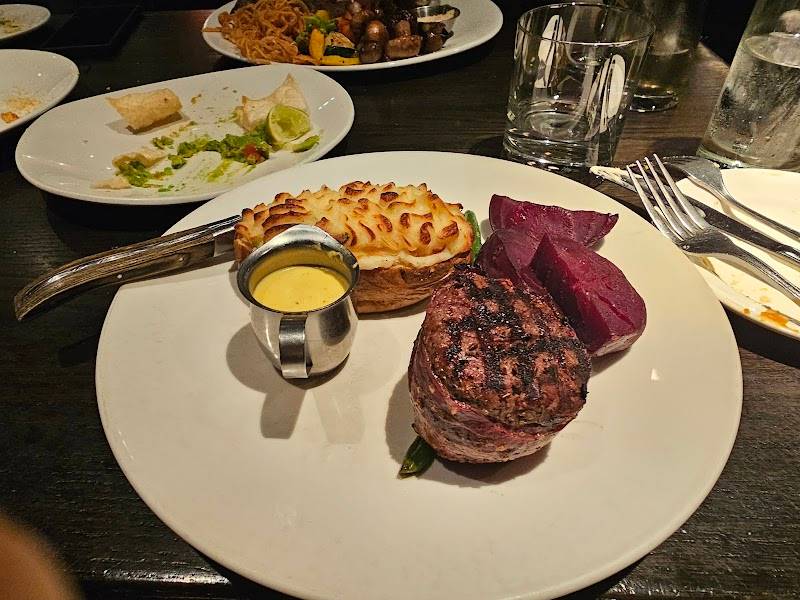 The Keg Steakhouse + Bar - York Street restaurant in Toronto - photo 3