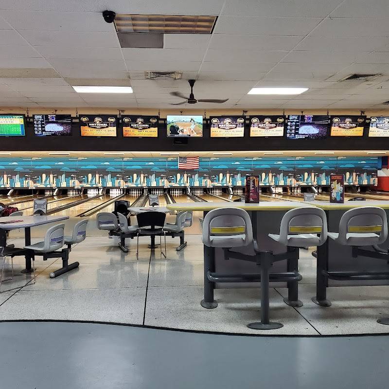 Bowlero Thousand Oaks