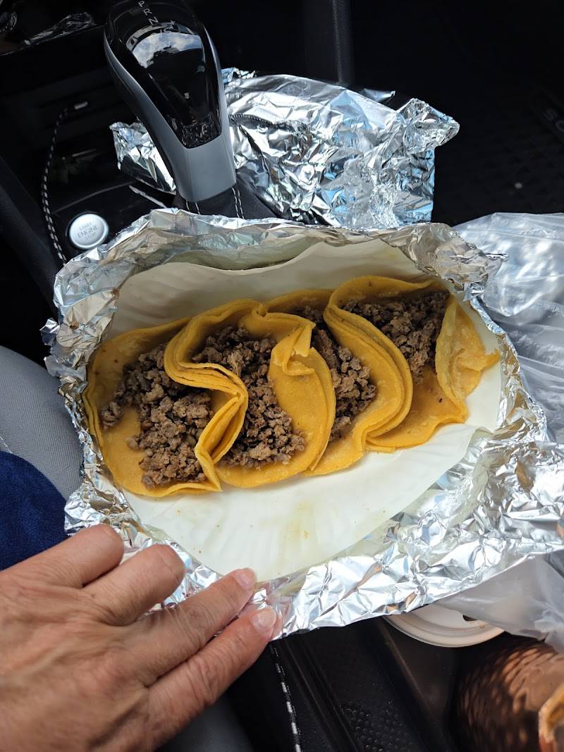 El Borrego Taqueria (Food Truck) restaurant in Houston - photo 2